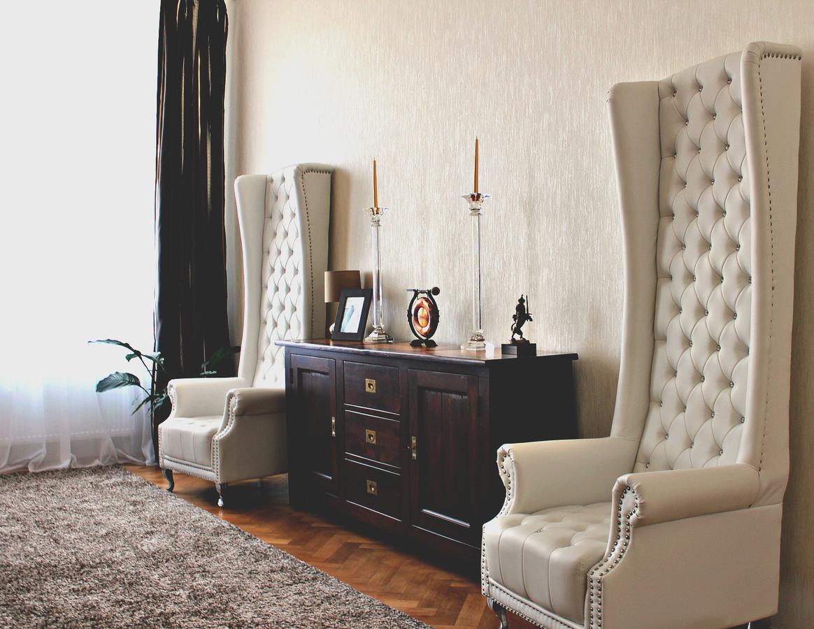 Luxury Versace Apartment *