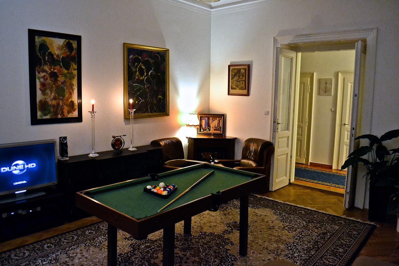 Luxury Versace Prag
