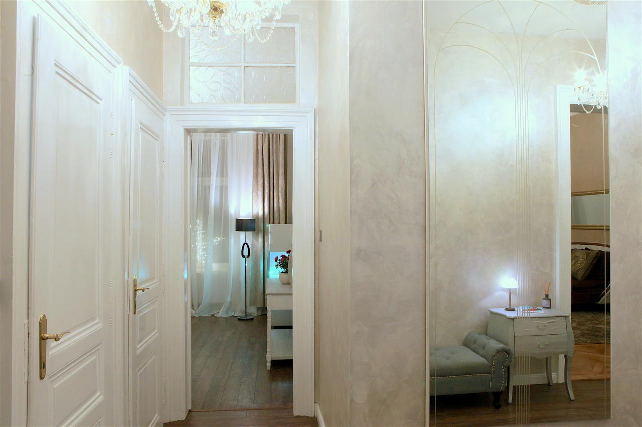 Luxury Versace