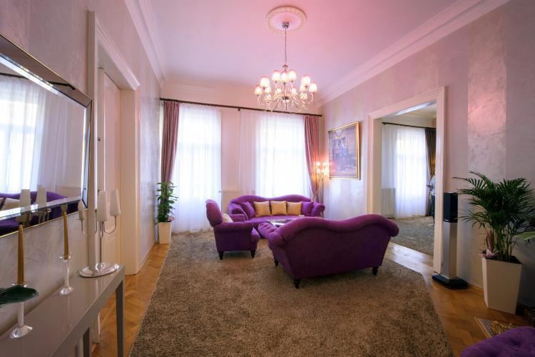 Luxury Versace Prag